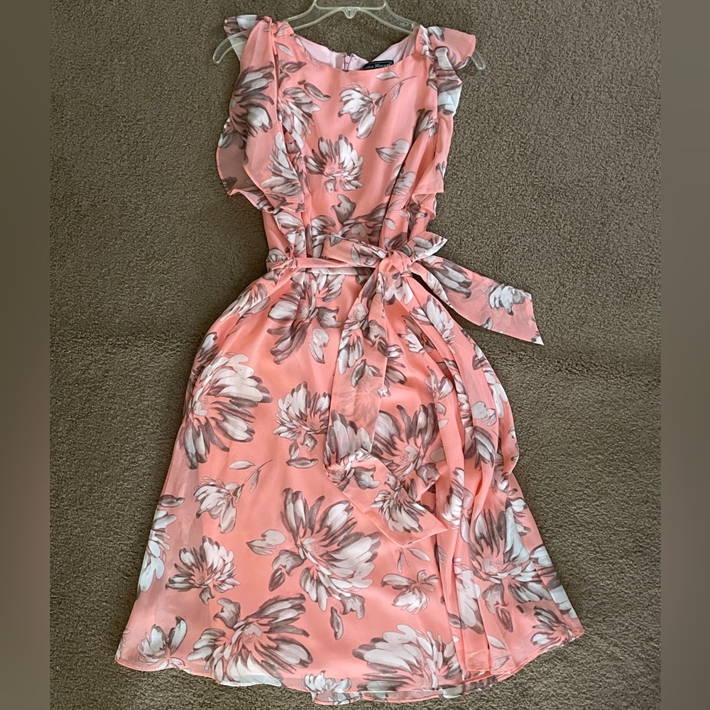 Jessica Howard One Shoulder Floral Dress in Pink and Gray